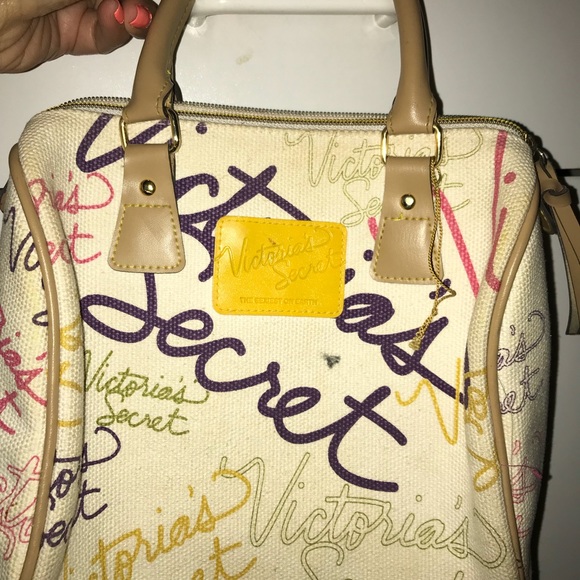 Victoria secret purse - Picture 1 of 5